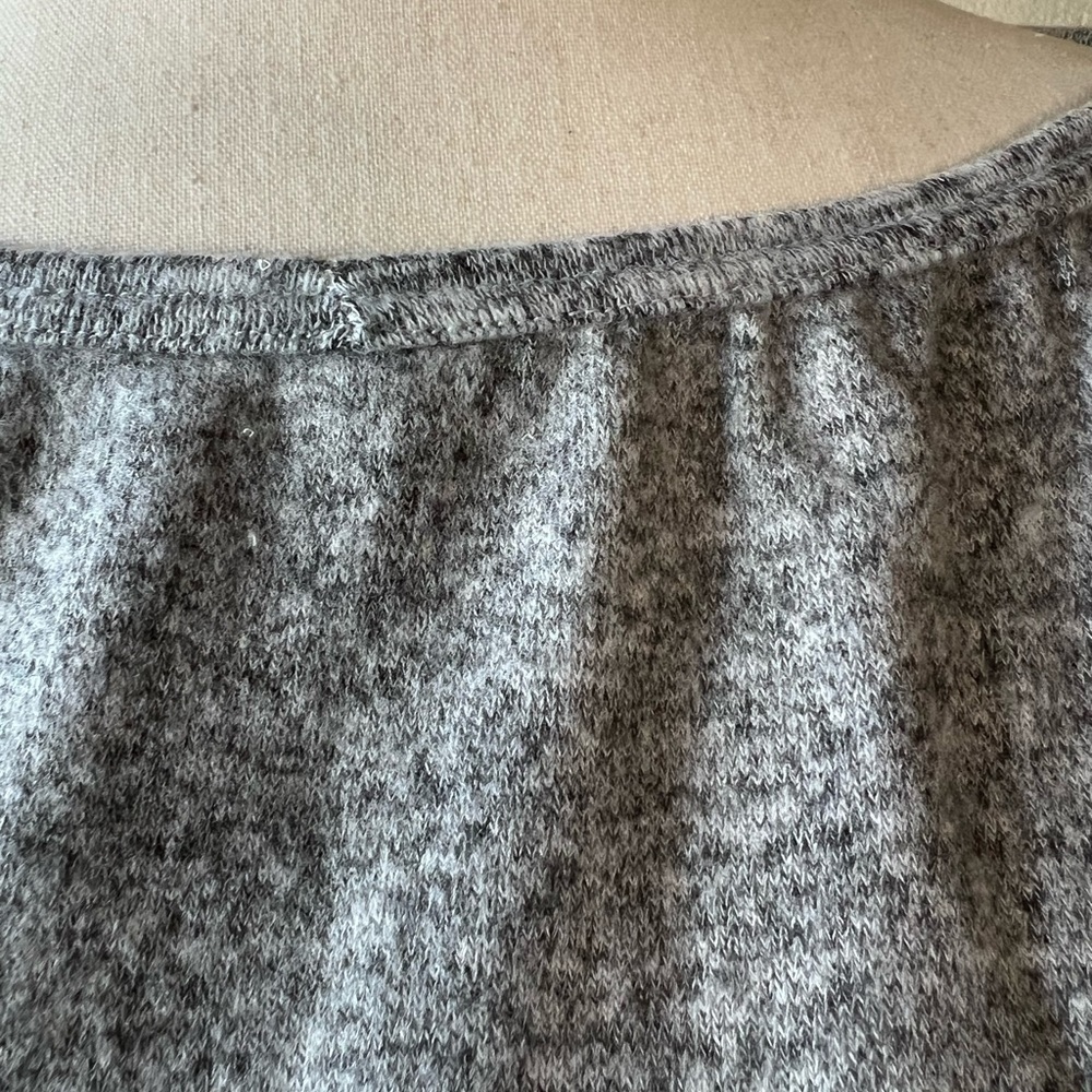 Go Couture boatneck dolman sleeve knit sweater in heather gray size L - Picture 6 of 8